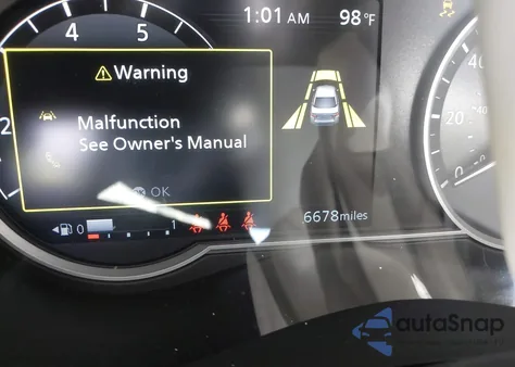 2025 Nissan Versa 1.6 Sr z USA, uszkodzony, nr VIN 3N1CN8FV8SL816608